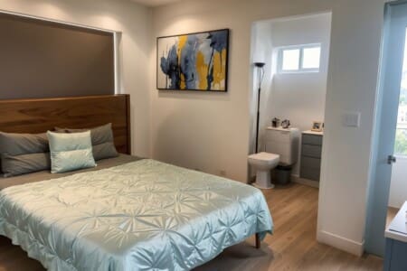 Family-Friendly Furnished Apartment in LA - Short Term Rentals