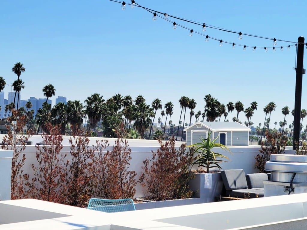 Furnished villas near Koreatown